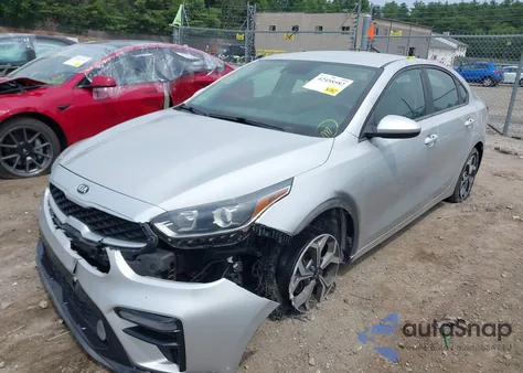 2019 Kia Forte Lxs z USA, uszkodzony, nr VIN 3KPF24AD5KE131934